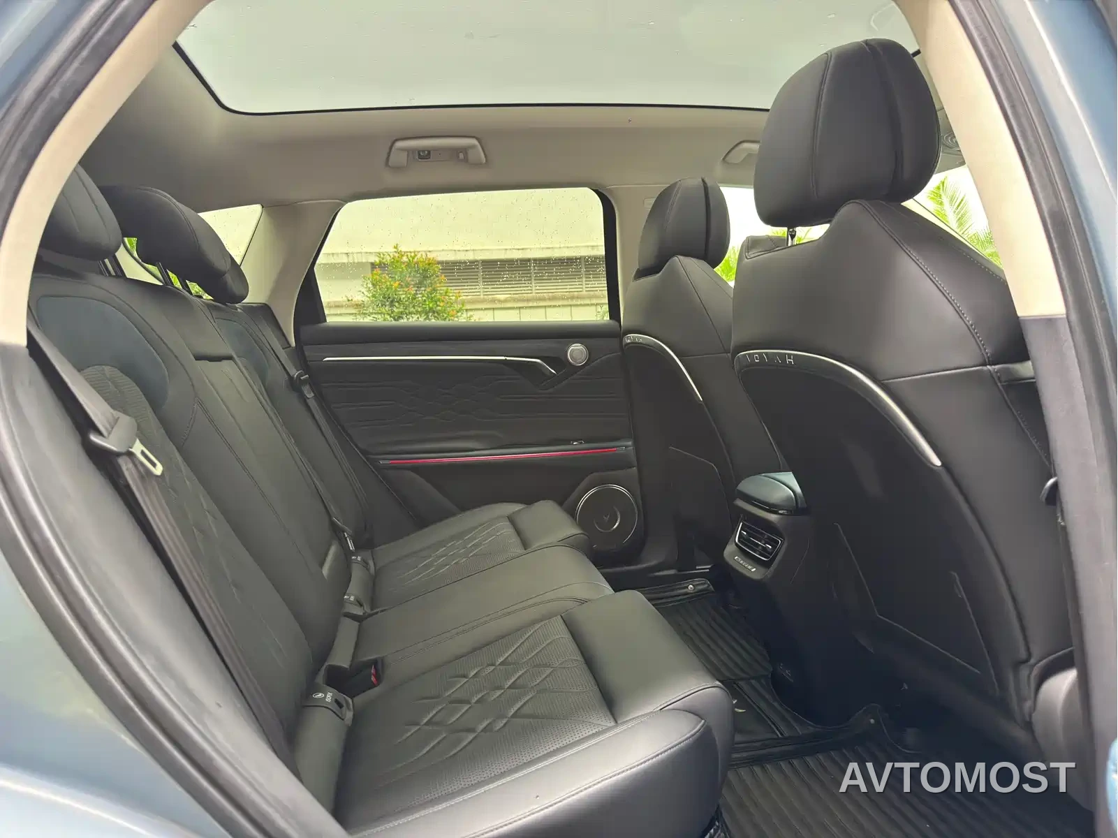 VOYAH FREE 2021 4WD Extended Range Launch Edition Exclusive Luxury Package — фото 9