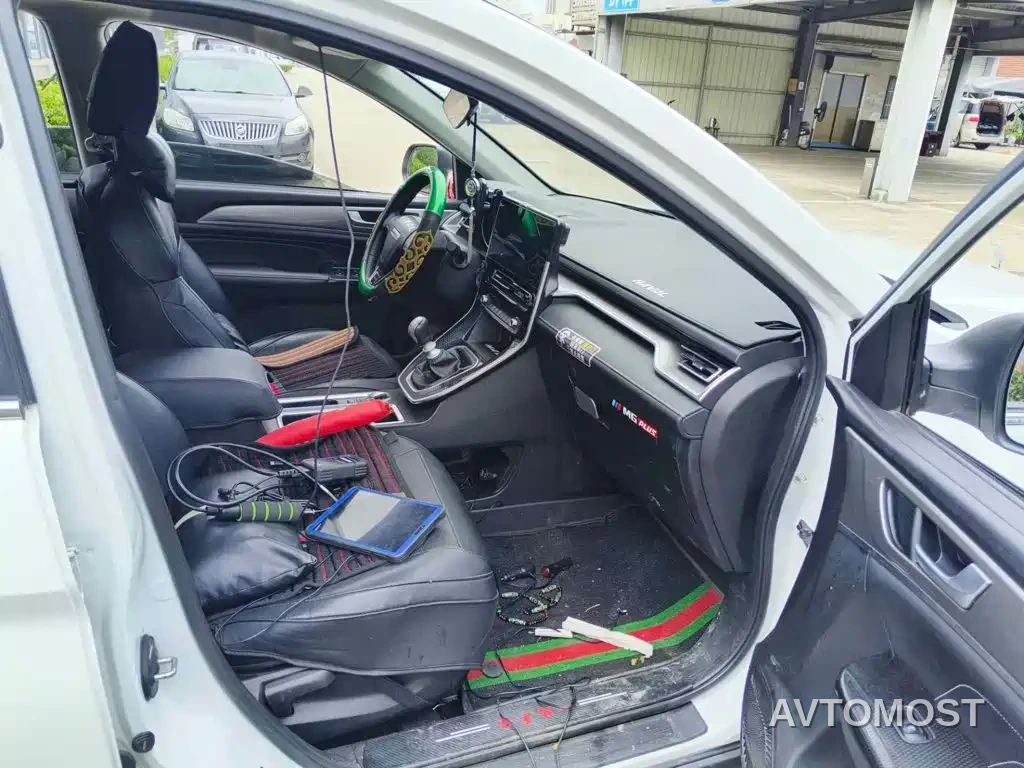 Haval M6 2021 PLUS 1.5T Manual Luxury Smart Connect — фото 10