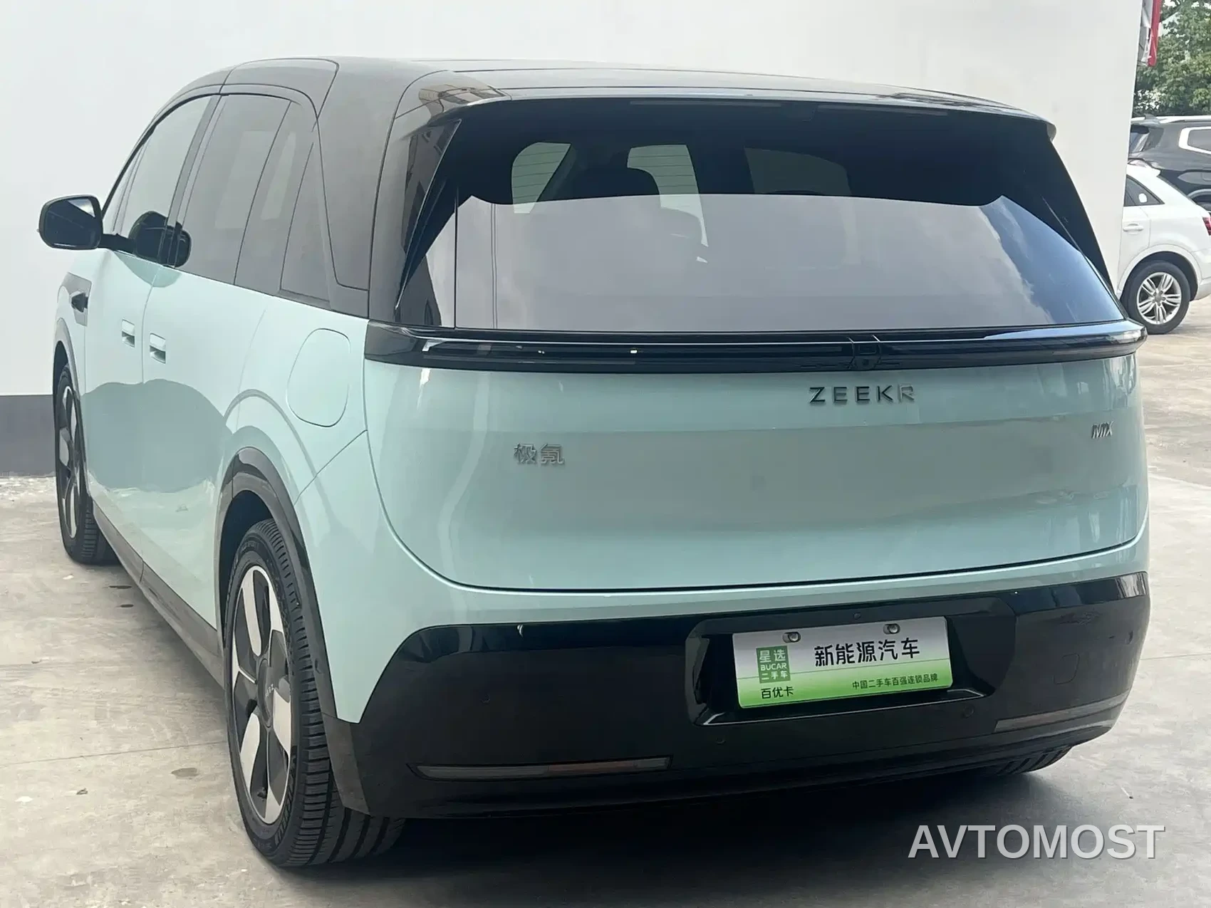 Zeekr MIX 2025 Smart Driving Edition — фото 7