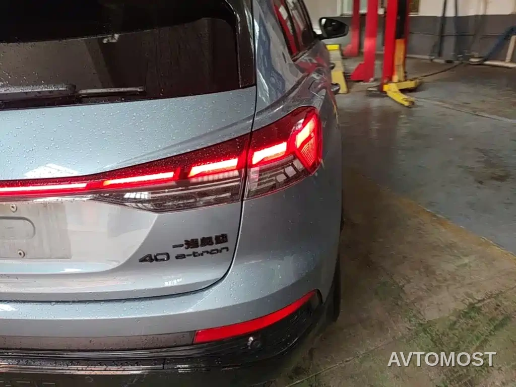 Audi Q4 e-tron 2022 40 e-tron Creation Edition — фото 8