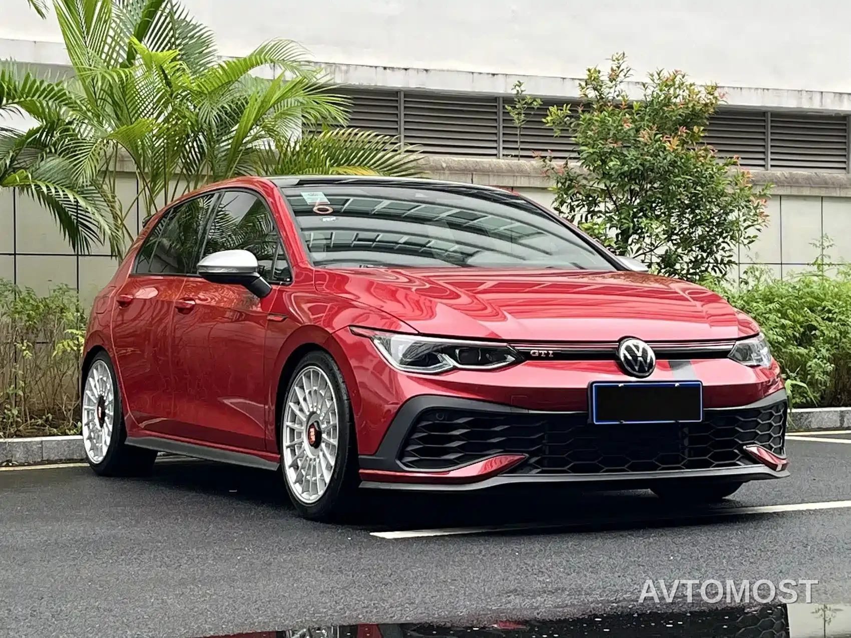 Volkswagen Golf GTI 2021 380TSI DSG GTI — фото 3
