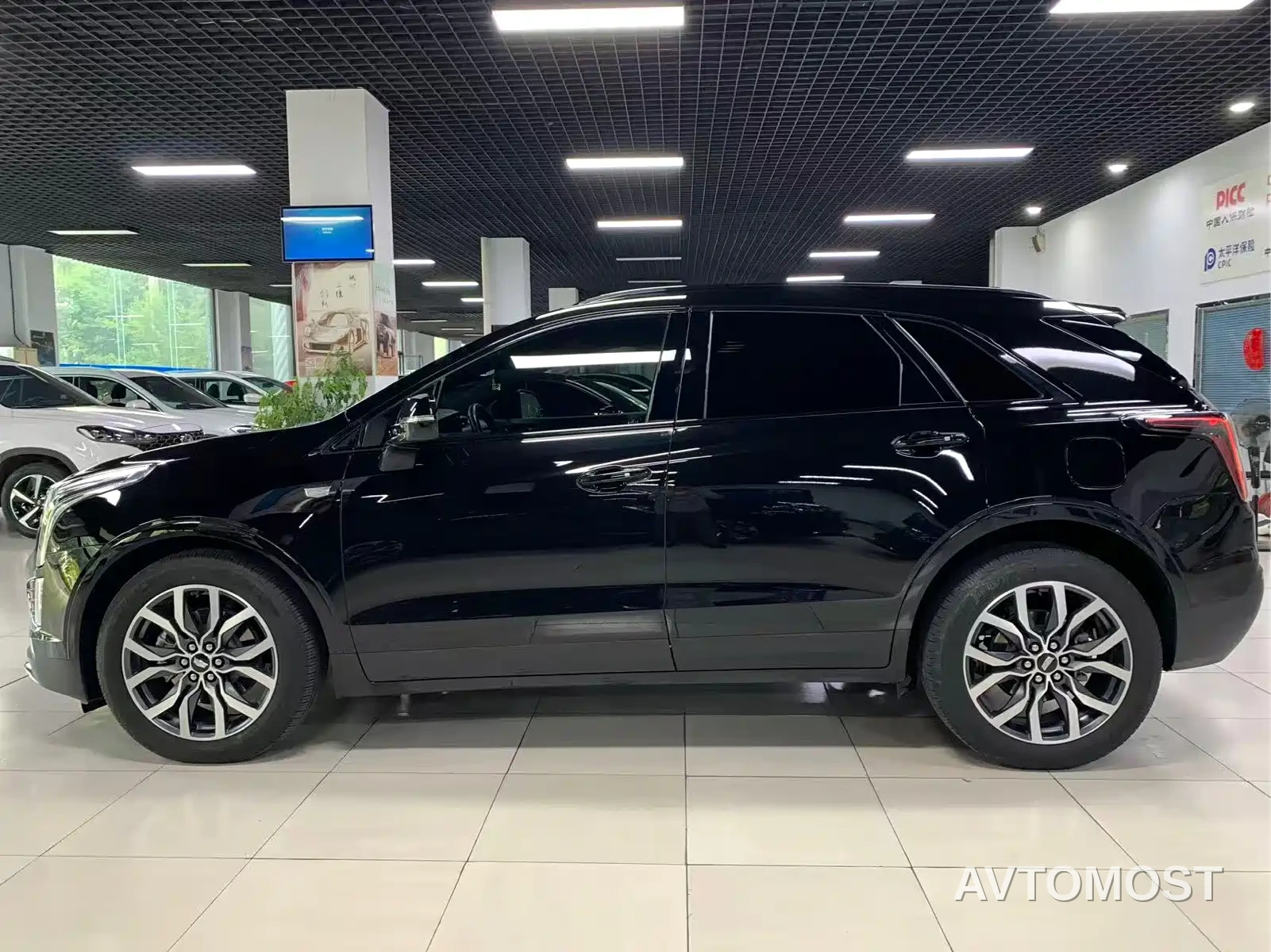 Cadillac XT5 2024 2.0T AWD Luxury (Hummingbird Edition) — фото 2
