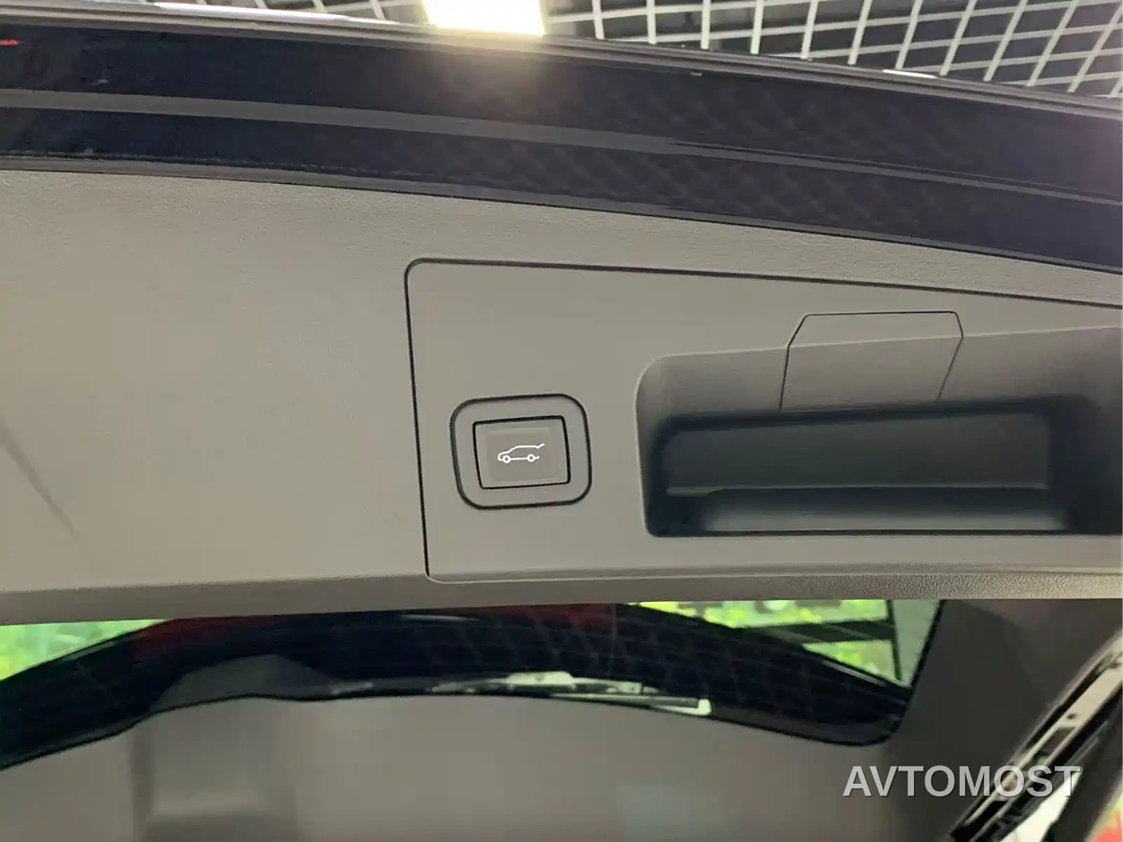 Cadillac XT5 2024 2.0T AWD Luxury (Hummingbird Edition) — фото 12