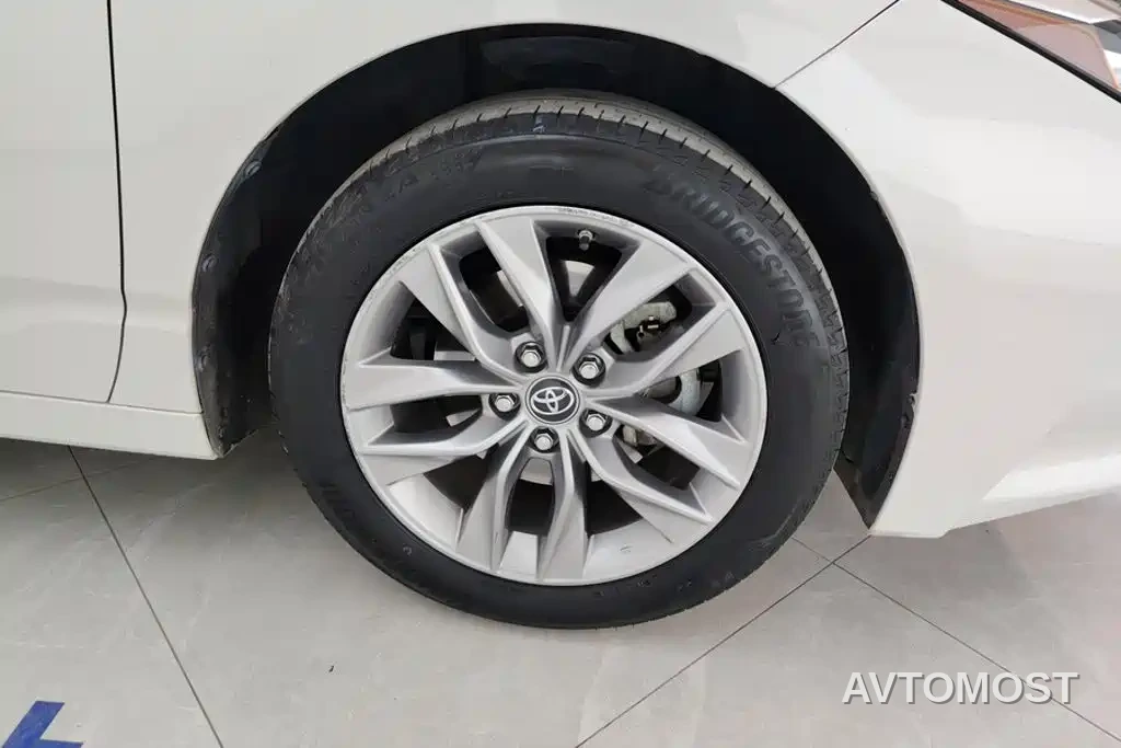 Toyota Avalon 2019 Hybrid 2.5L Luxury Edition China VI — фото 6