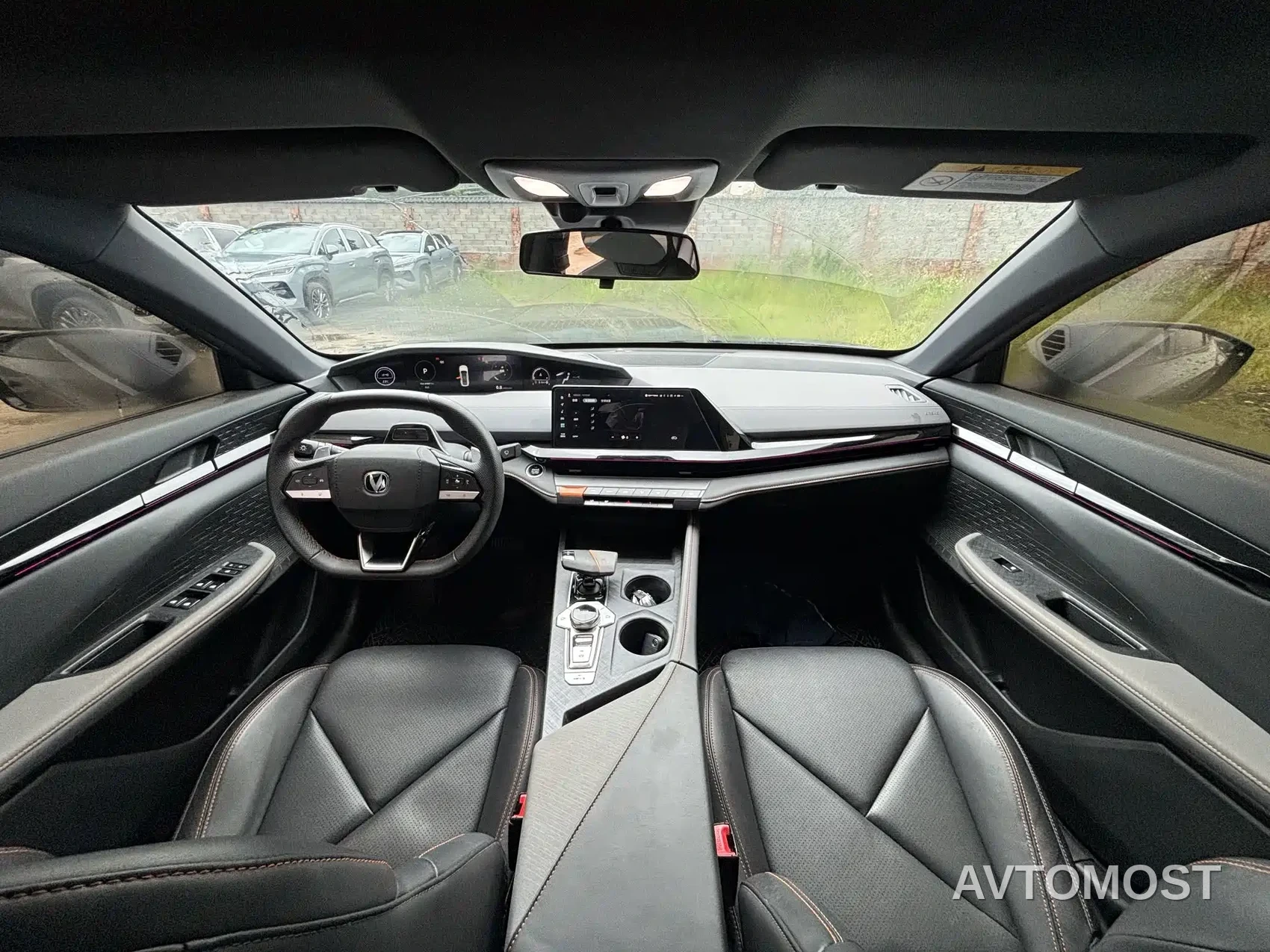 Changan UNI-V 2022 1.5T Premium Model — фото 7