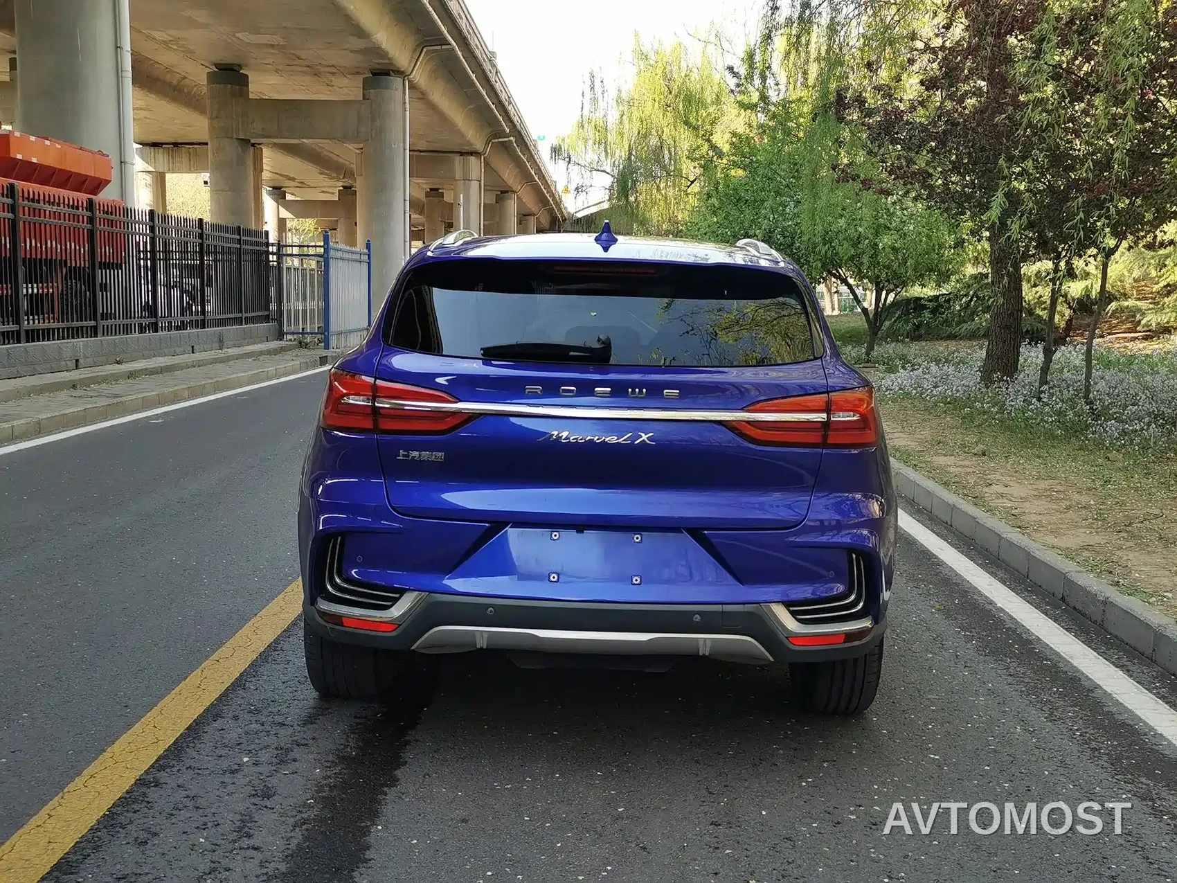 Roewe MARVEL X 2018 Rear-Wheel Drive Version — фото 5