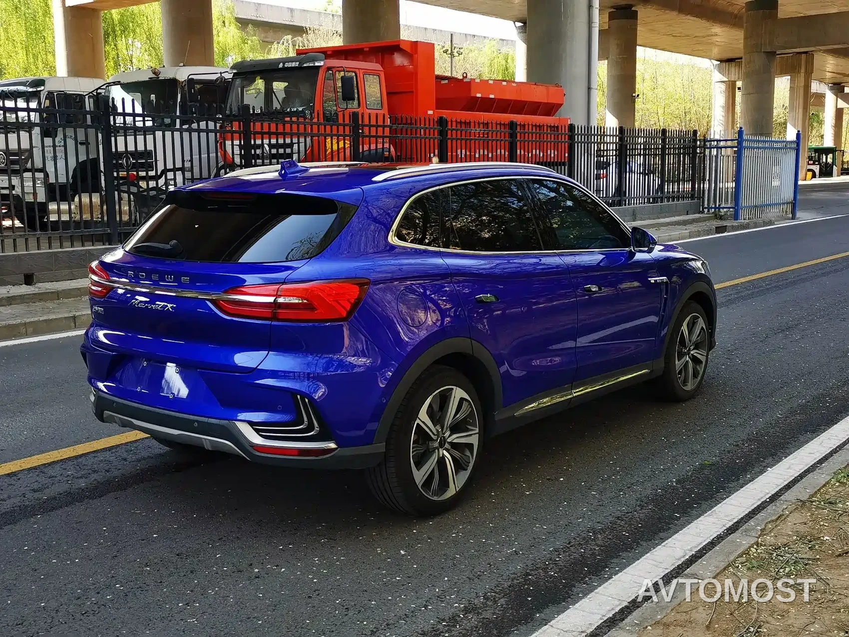 Roewe MARVEL X 2018 Rear-Wheel Drive Version — фото 6