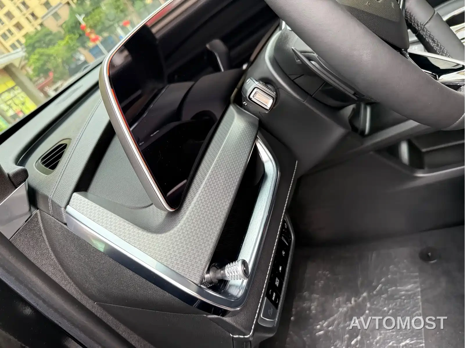 Cadillac XT5 2025 2.0T Luxury — фото 17