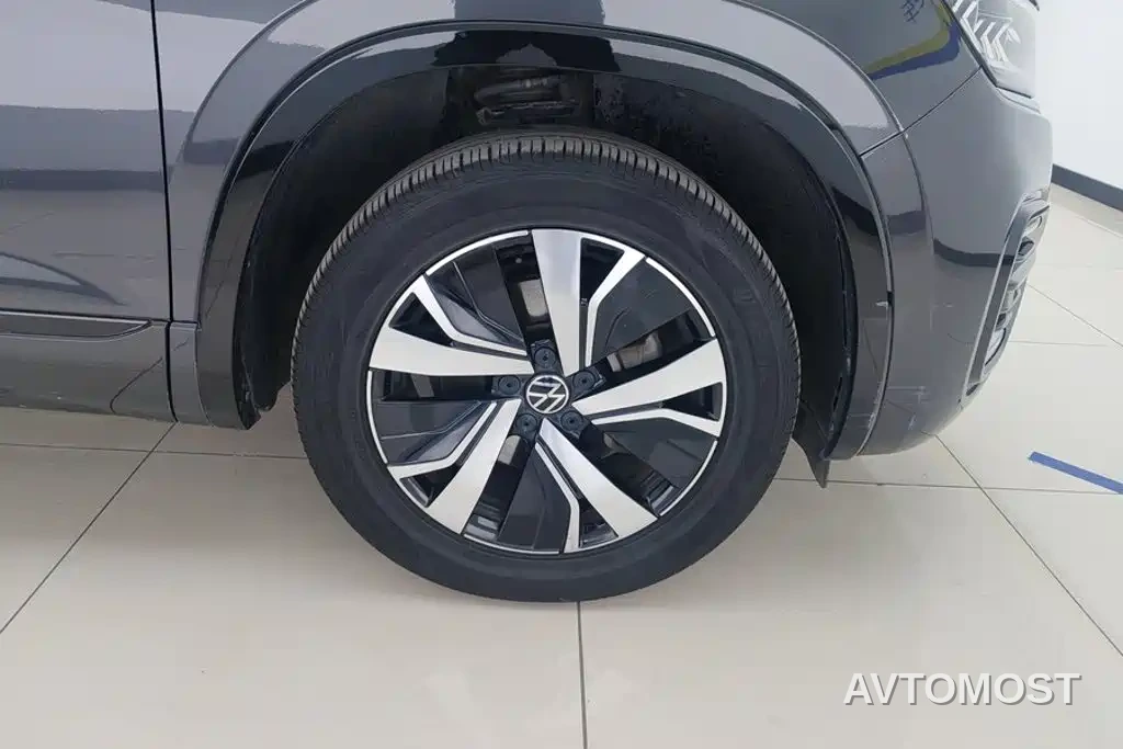 Volkswagen Tayron GTE Plug-in Hybrid 2020 Model 1.4T Luxury — фото 6