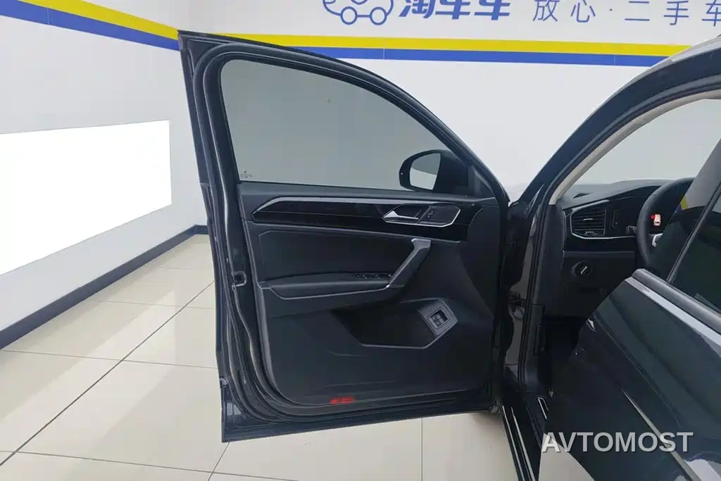 Volkswagen Tayron GTE Plug-in Hybrid 2020 Model 1.4T Luxury — фото 7