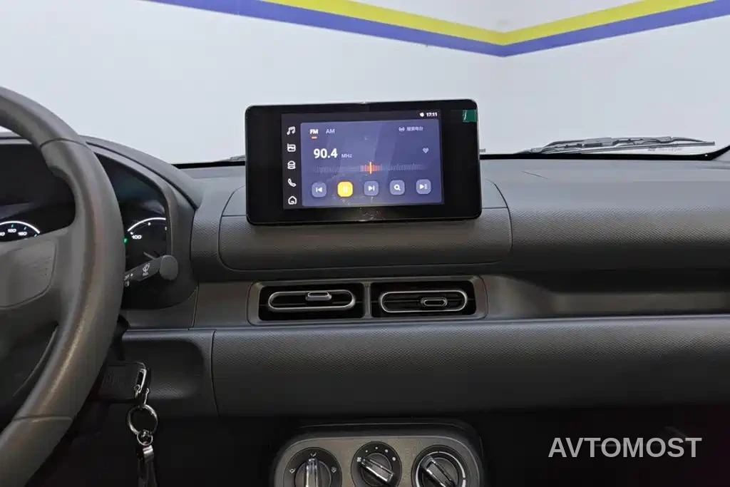 Wuling Hongguang New Energy 2025 Extended-Range Hybrid 50KM Comfort Version — фото 12