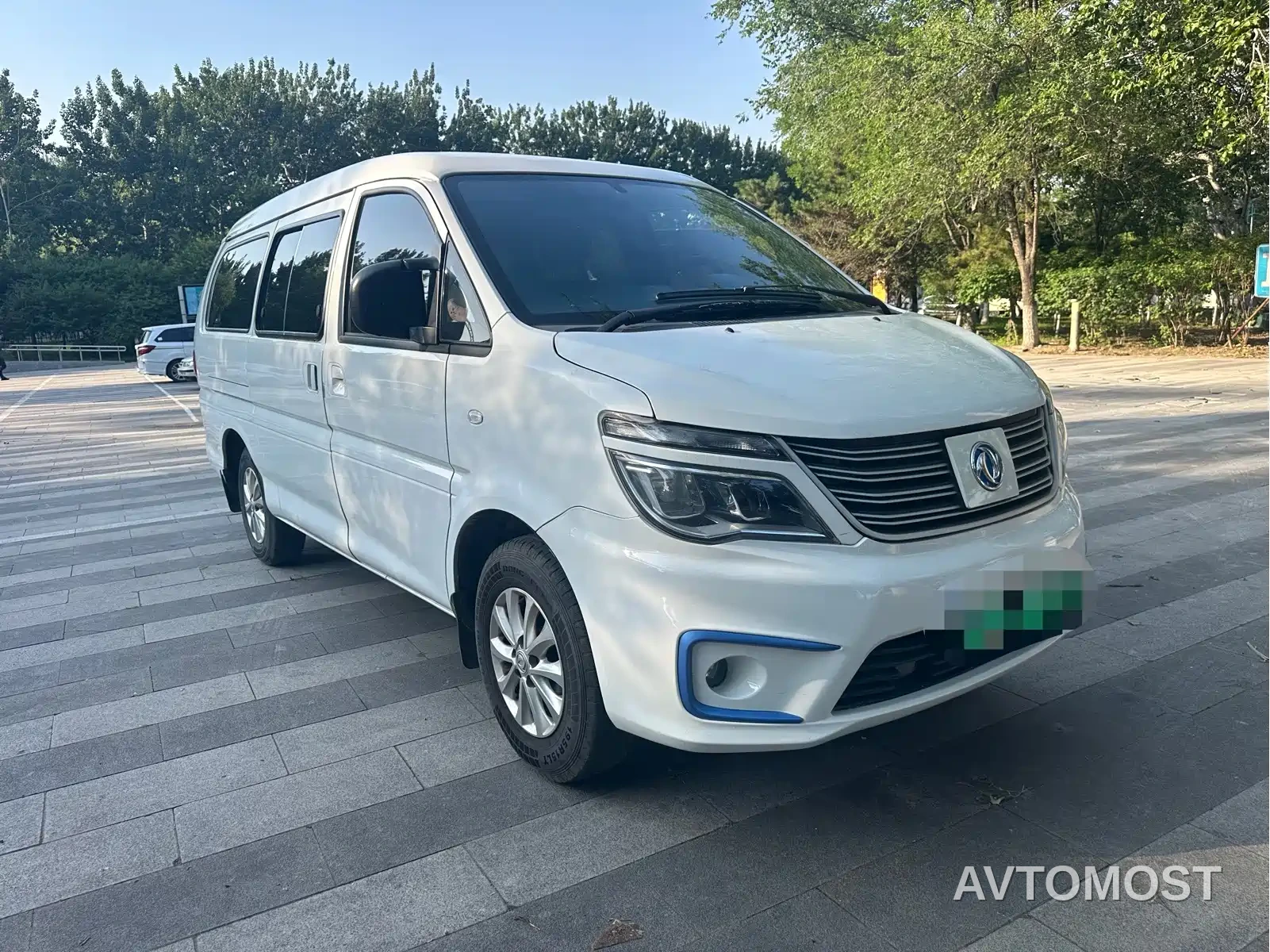 Dongfeng Fengxing Lingzhi New Energy 2021 Passenger Version Comfort 9-Seater — фото 3