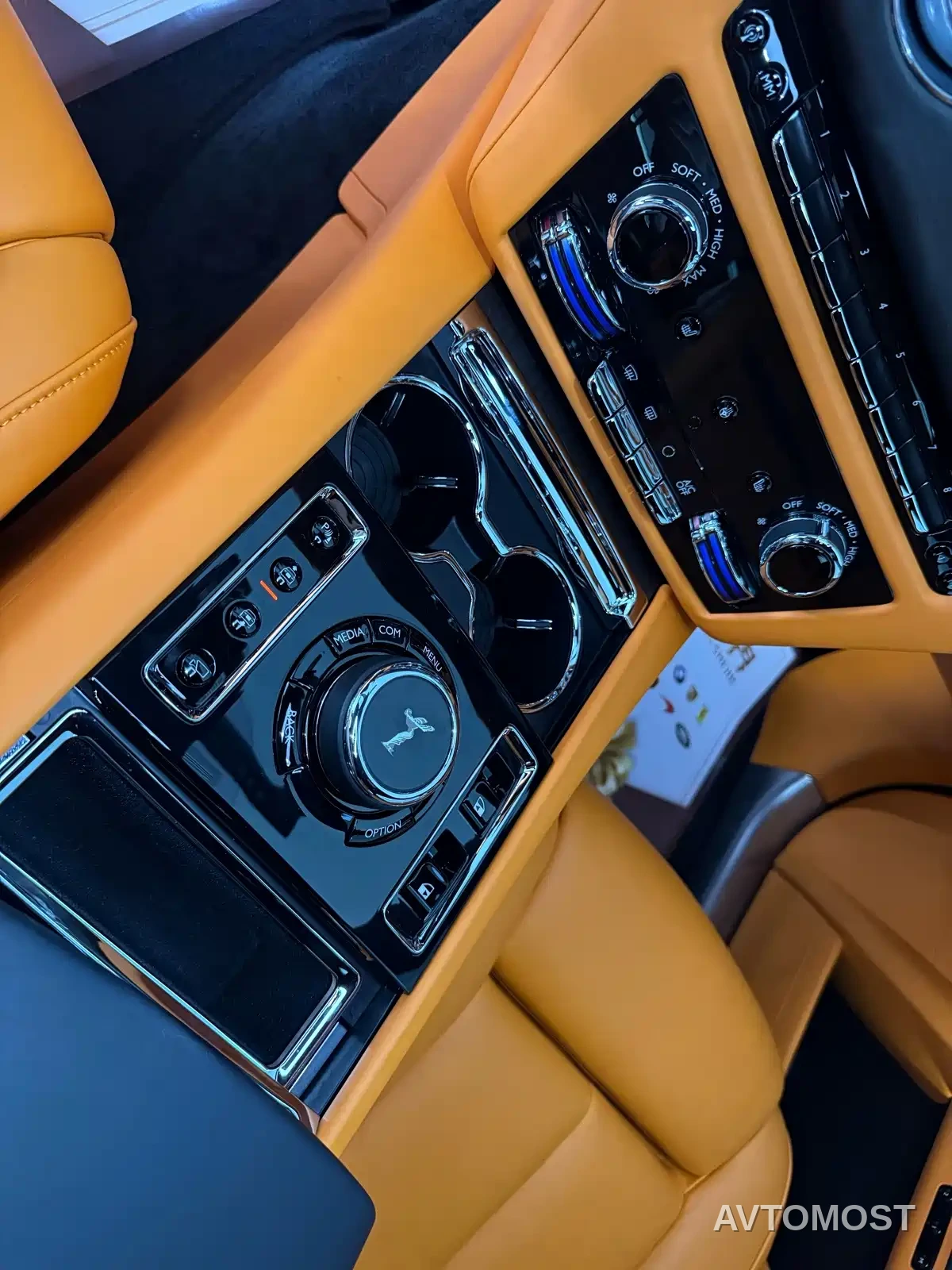 Rolls-Royce Ghost 2024 6.7T Standard Wheelbase — фото 11