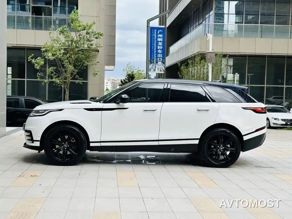 Land Rover Range Rover Velar 2023 250PS Gloss Black Collector's Edition — фото 3