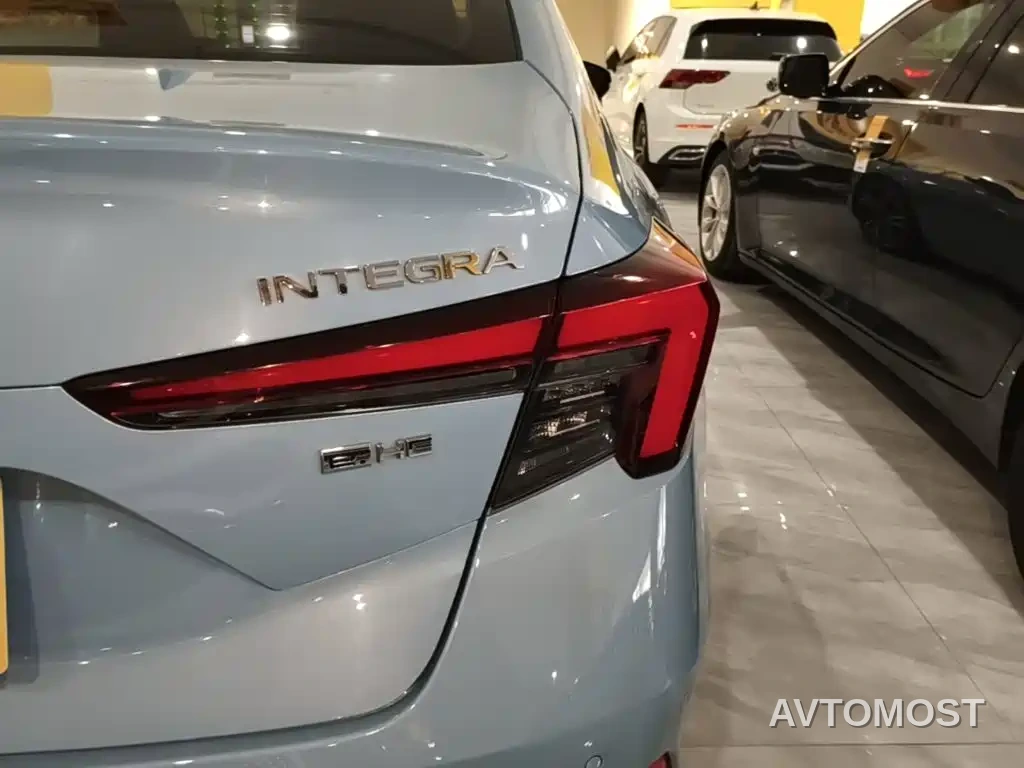 Honda Integra 2023 2.0L e:HEV Sharp Premium Edition — фото 5