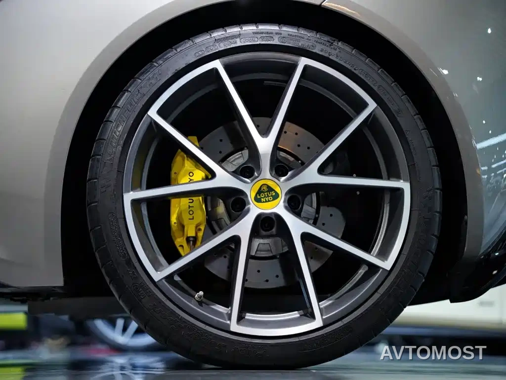 Lotus Cars EMIRA 2022 3.5T V6 Manual First Edition — фото 3