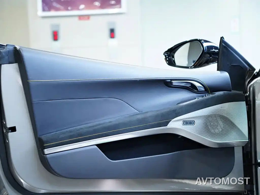 Lotus Cars EMIRA 2022 3.5T V6 Manual First Edition — фото 16