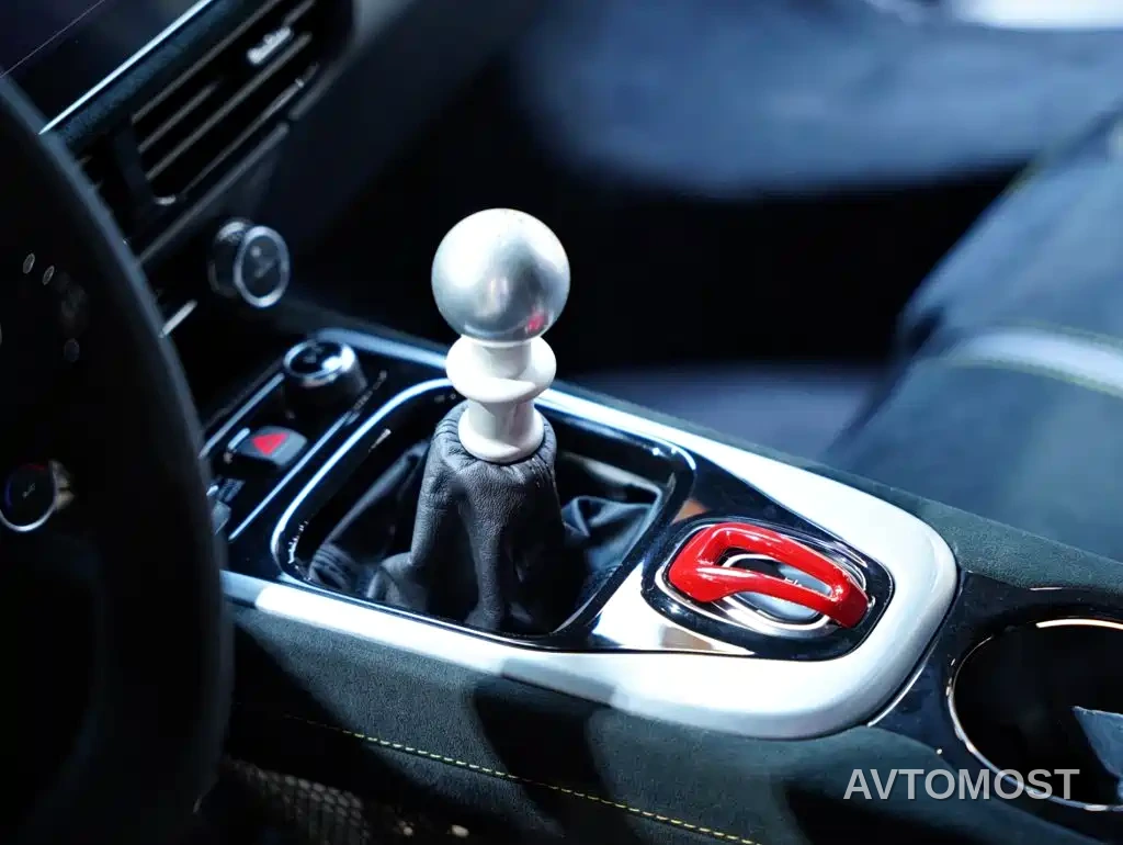 Lotus Cars EMIRA 2022 3.5T V6 Manual First Edition — фото 24