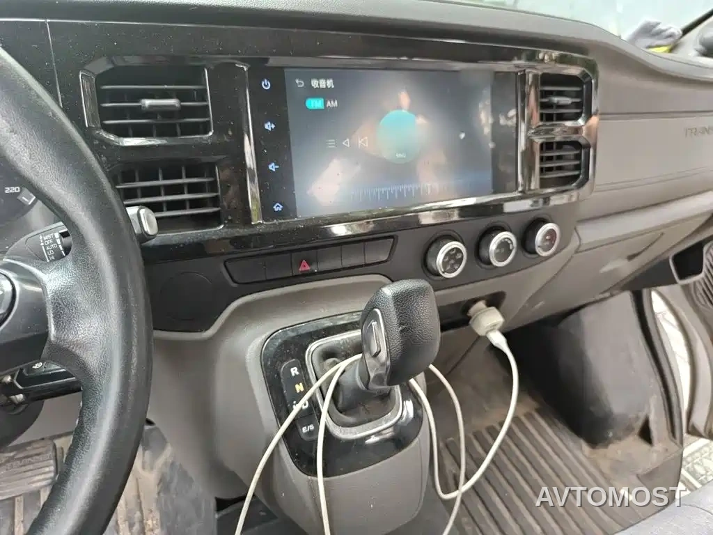 Ford New Generation Transit 2021 Model 2.2T Automatic Logistics Vehicle Pro Long Wheelbase 7-Seat Medium Roof China VI — фото 4