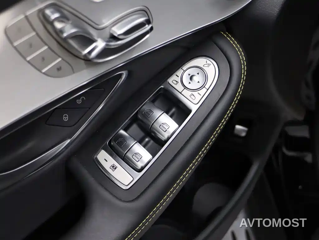 Mercedes-Benz GLC Coupe AMG 2020 AMG GLC 63 S 4MATIC+ Coupe SUV — фото 32