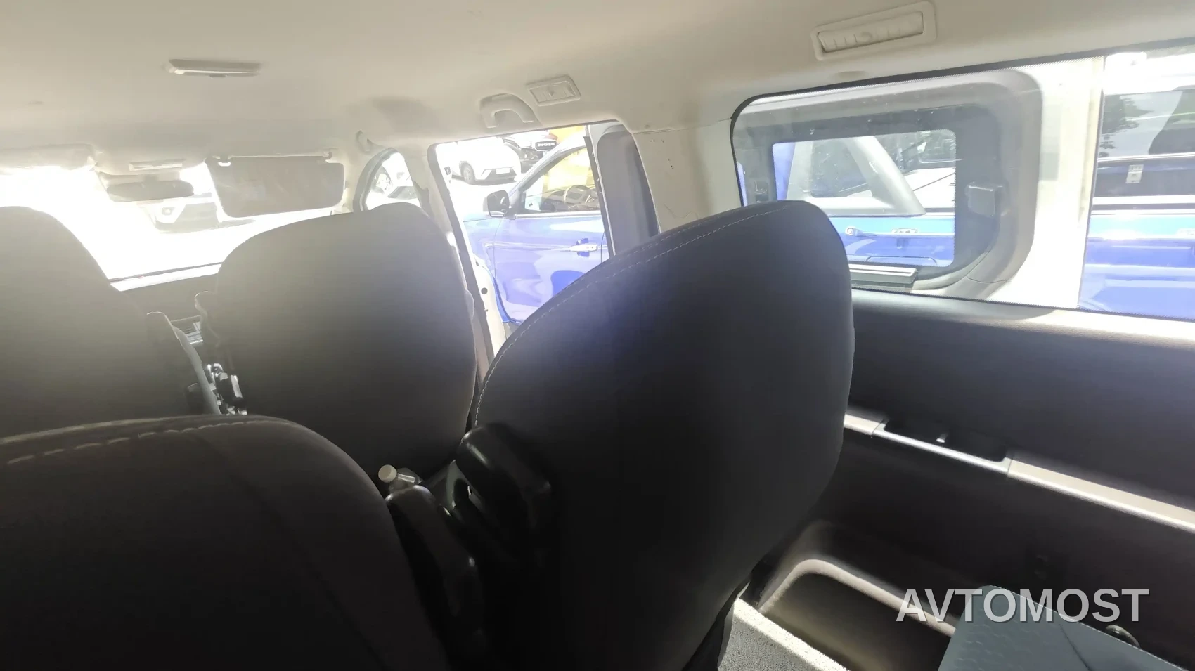Link Tour Auto Lingtu E-M8 2025 320km Luxury Edition 9-Seater — фото 13