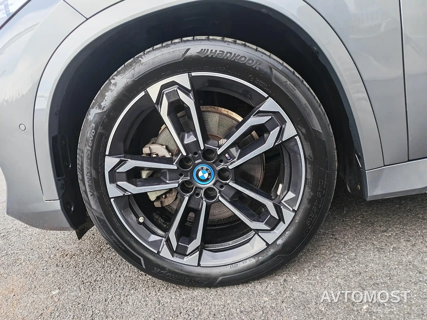 BMW iX1 2023 xDrive30L M Sport Package — фото 5