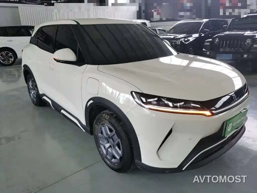 BYD Yuan UP 2025 Model 301KM Navigator — фото 17