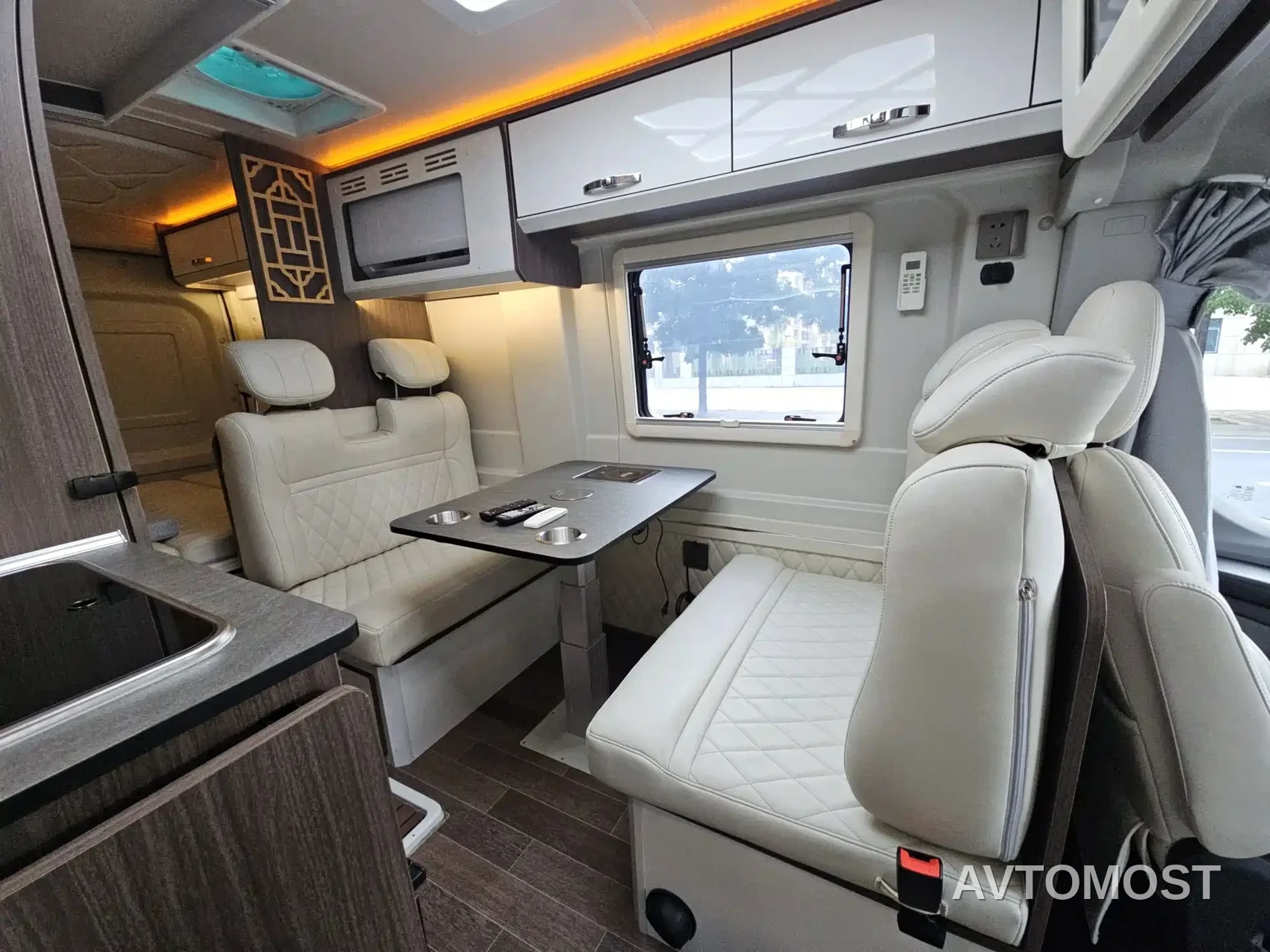 SAIC Maxus V90 RV 2021 2.0T Travel Home V90 Self-Contained Class B RV Luxury Transverse Bed — фото 8
