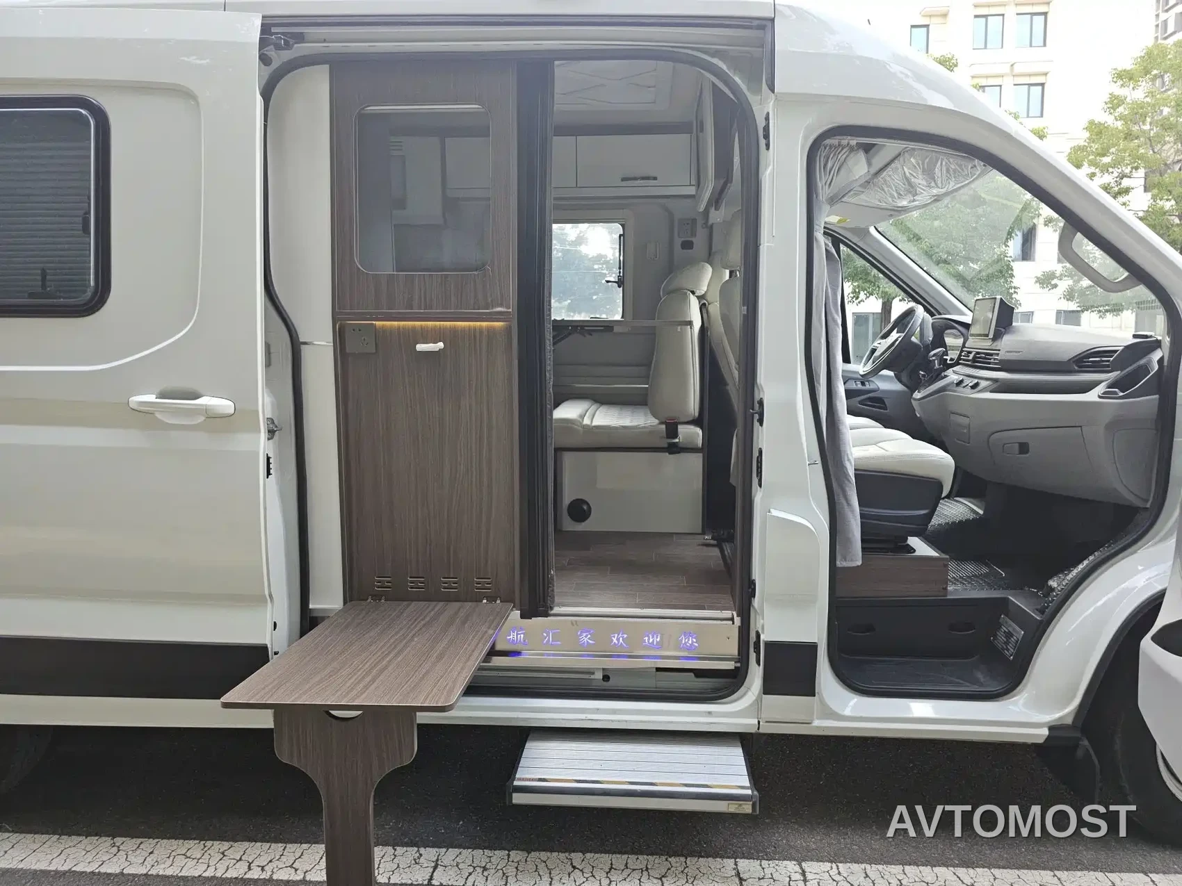 SAIC Maxus V90 RV 2021 2.0T Travel Home V90 Self-Contained Class B RV Luxury Transverse Bed — фото 15