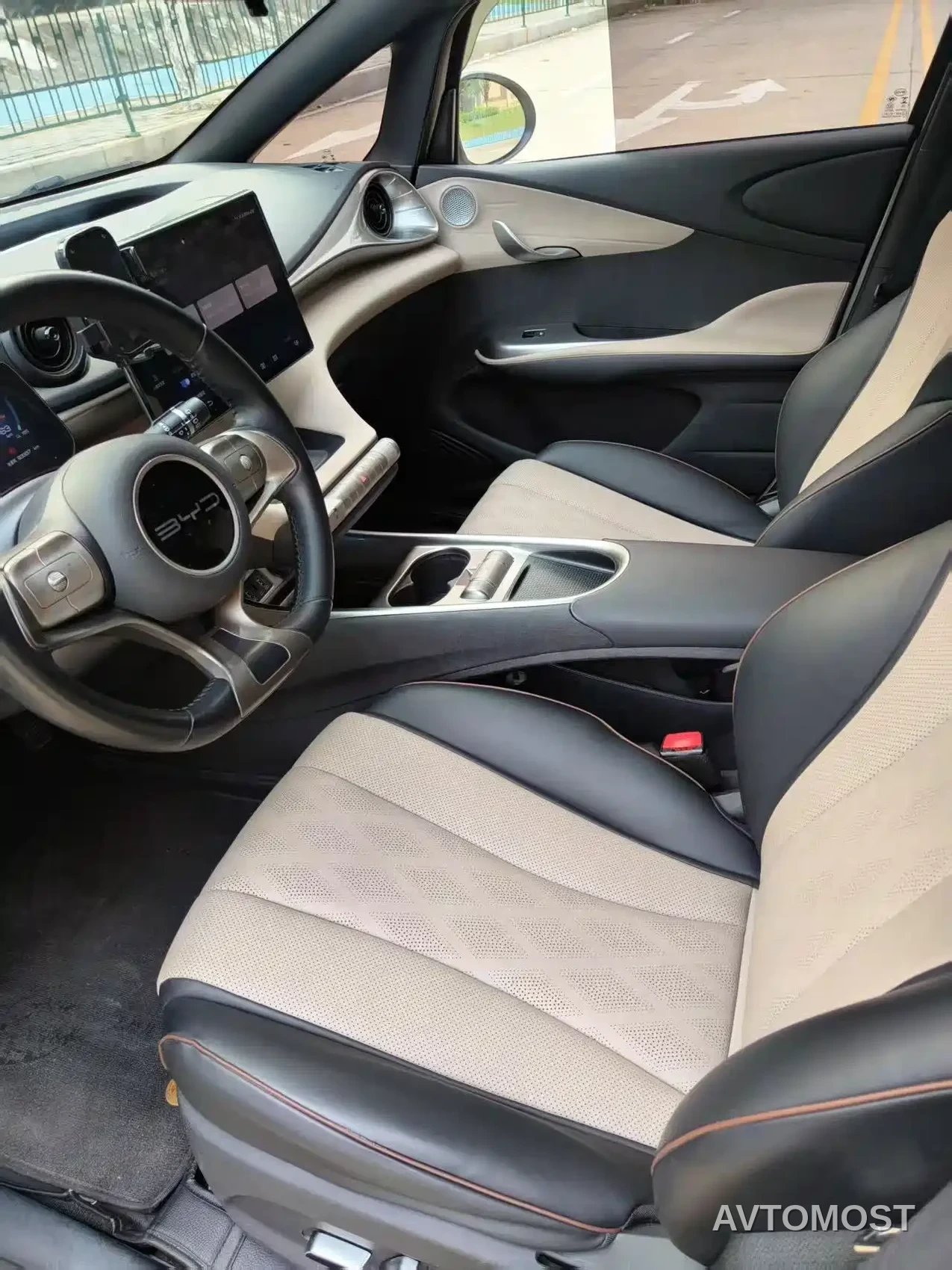 BYD Dolphin 2023 420km Freedom Edition — фото 7