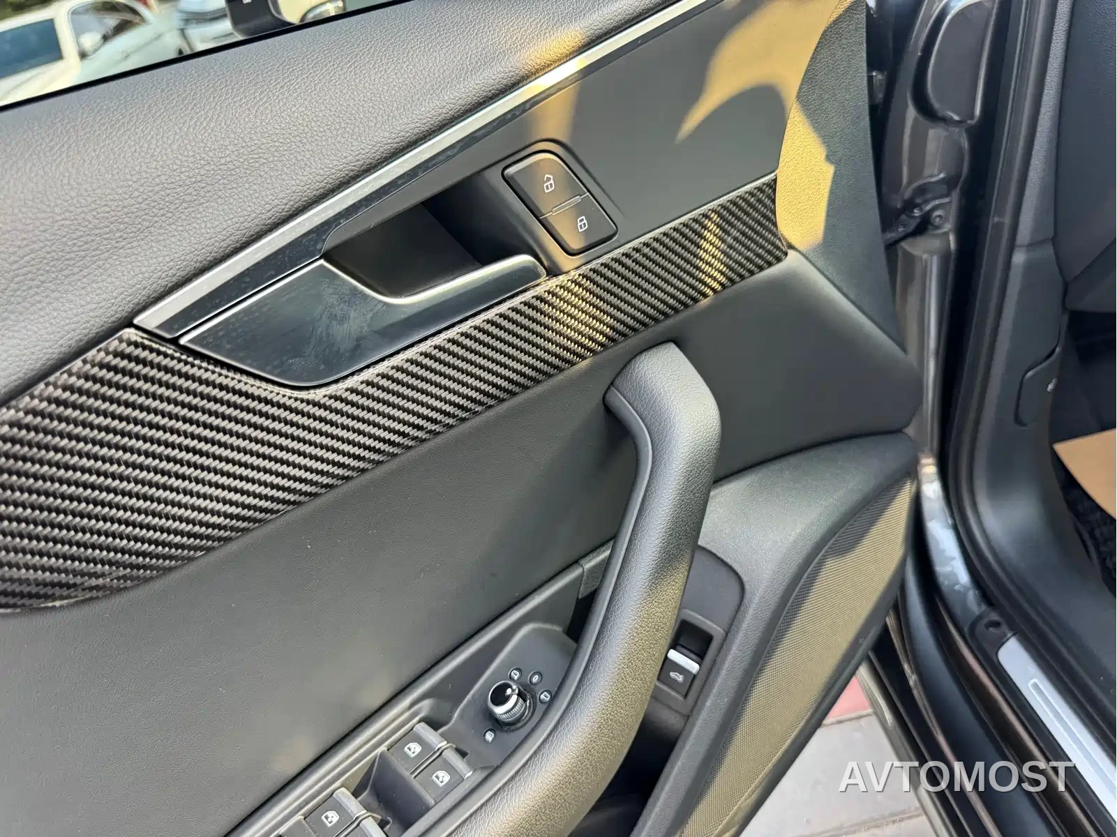Audi A4 (Import) 2021 Avant 40 TFSI Pioneer Starlight Edition — фото 4