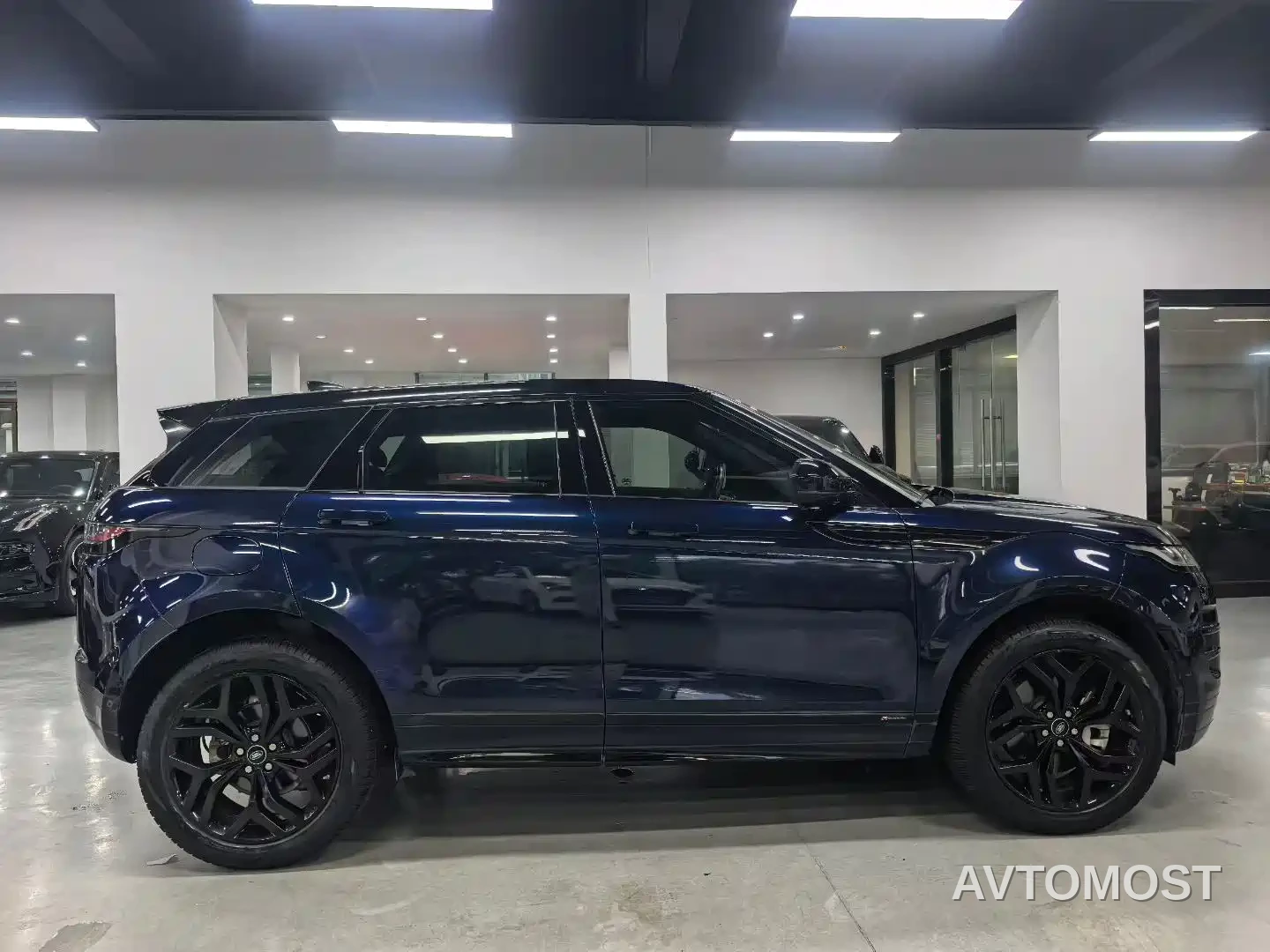 Land Rover Range Rover Evoque 2020 249PS R-DYNAMIC S Sport Edition — фото 4