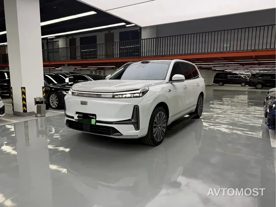 Geely Galaxy M9 2025 Base Model