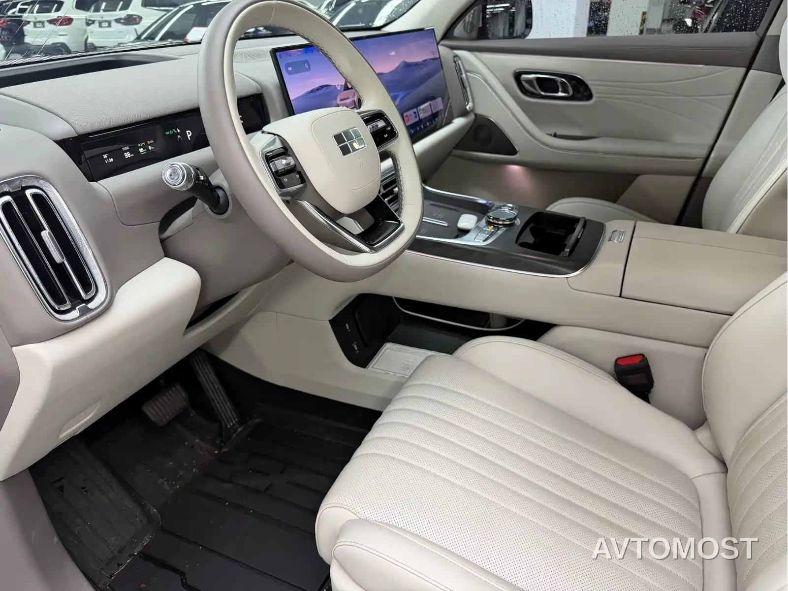 Geely Galaxy M9 2025 Base Model — фото 5
