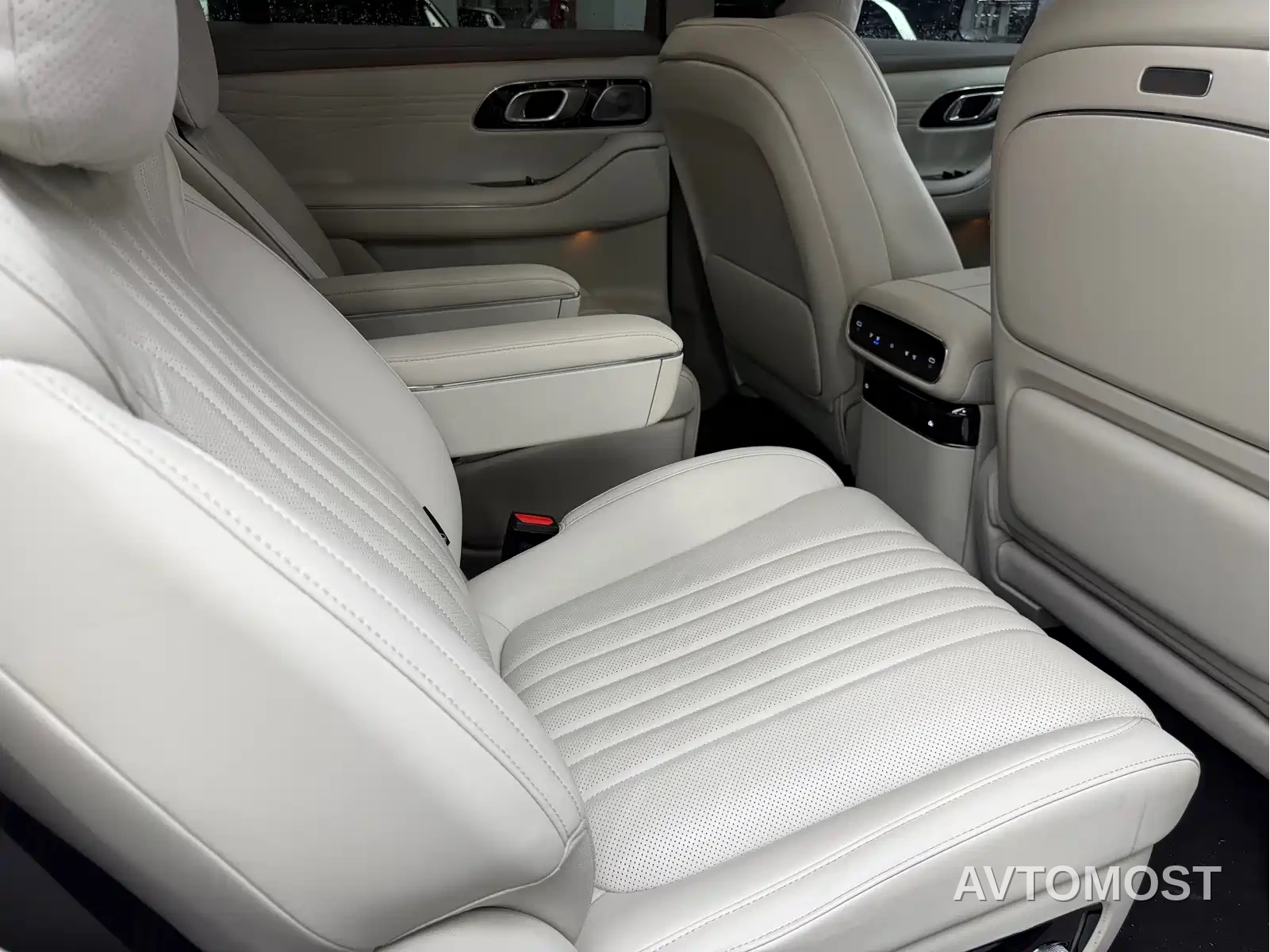 Geely Galaxy M9 2025 Base Model — фото 11