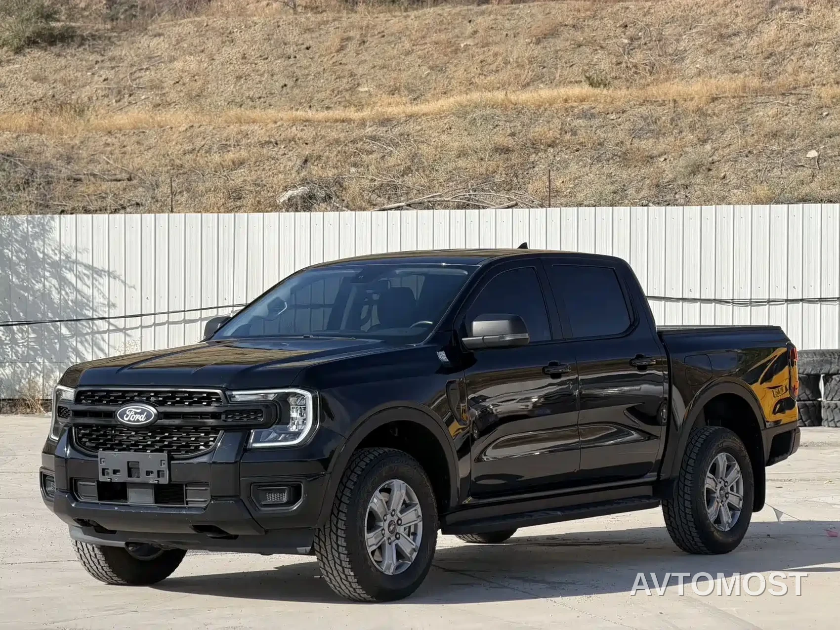 Ford Ranger 2023 Mountain Forest 4WD Automatic (Diesel) — фото 1