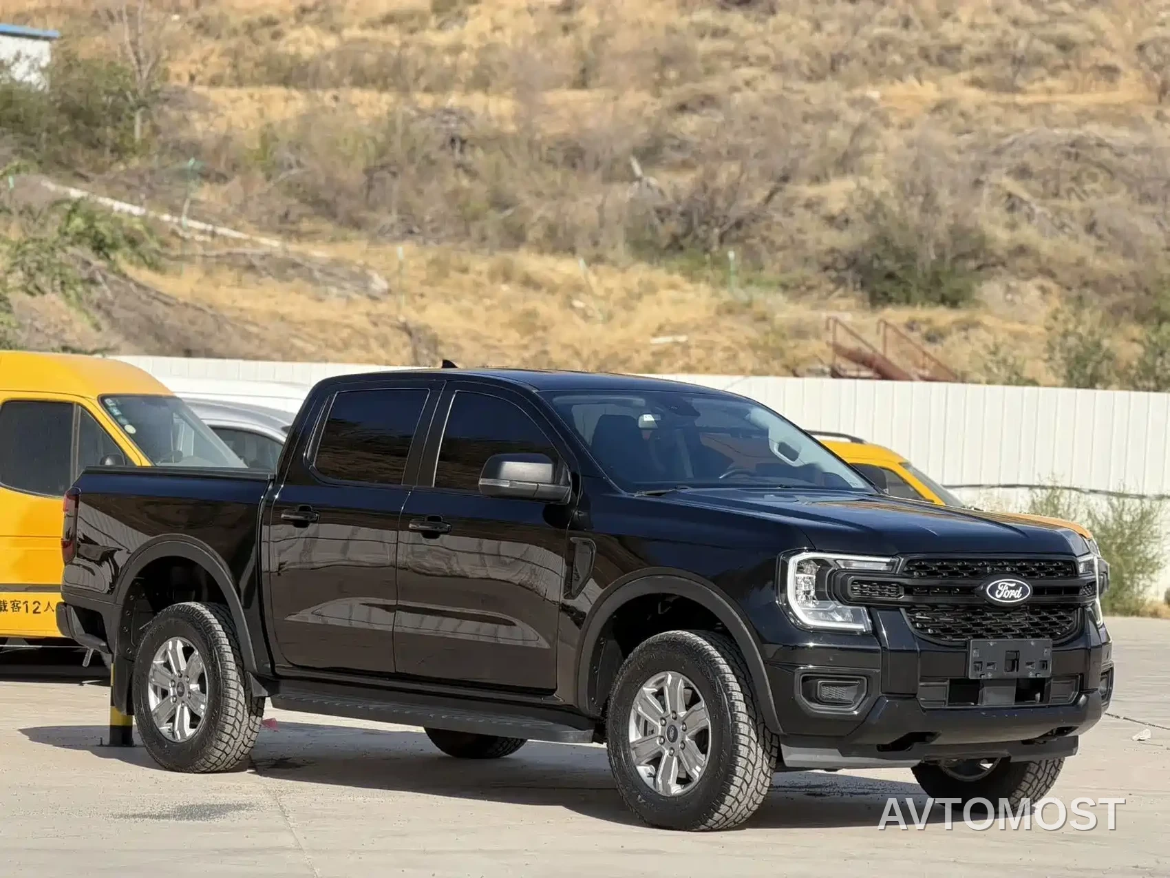 Ford Ranger 2023 Mountain Forest 4WD Automatic (Diesel) — фото 3