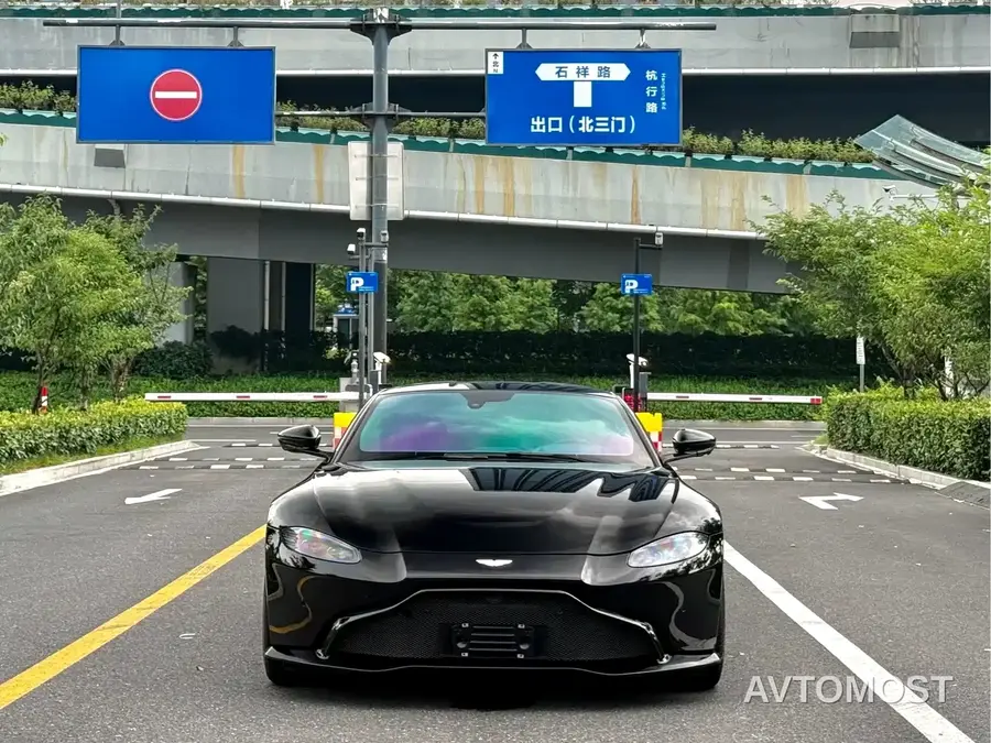 Aston Martin V8 Vantage 2022 4.0T V8 Coupe