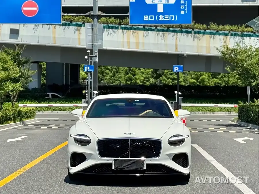 Bentley Continental Plug-in Hybrid 2026 GT Base Model