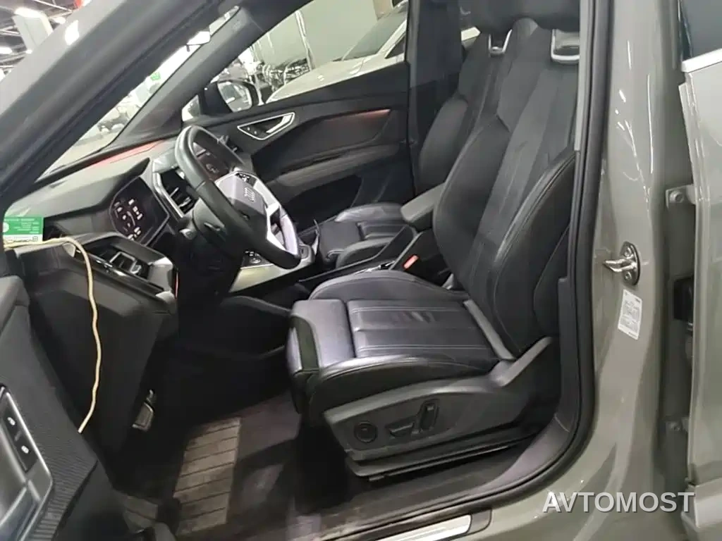 Audi Q4 e-tron 2022 40 e-tron Pioneer Edition — фото 10