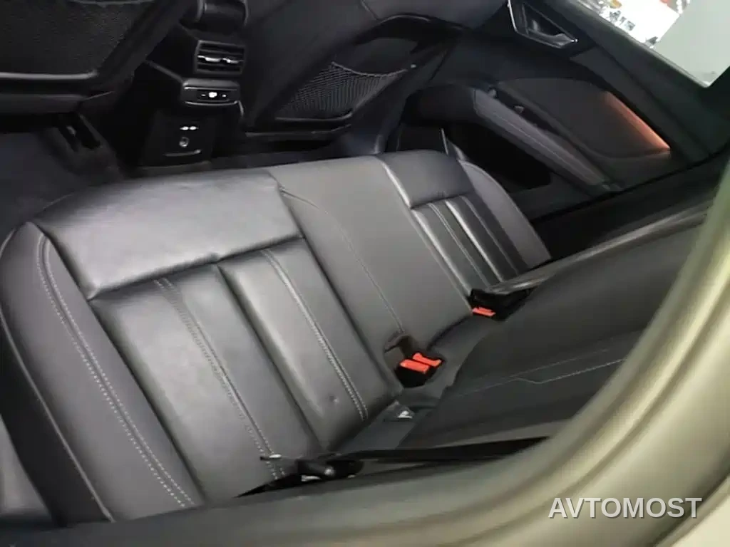 Audi Q4 e-tron 2022 40 e-tron Pioneer Edition — фото 11