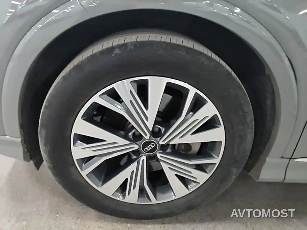 Audi Q4 e-tron 2022 40 e-tron Pioneer Edition — фото 17