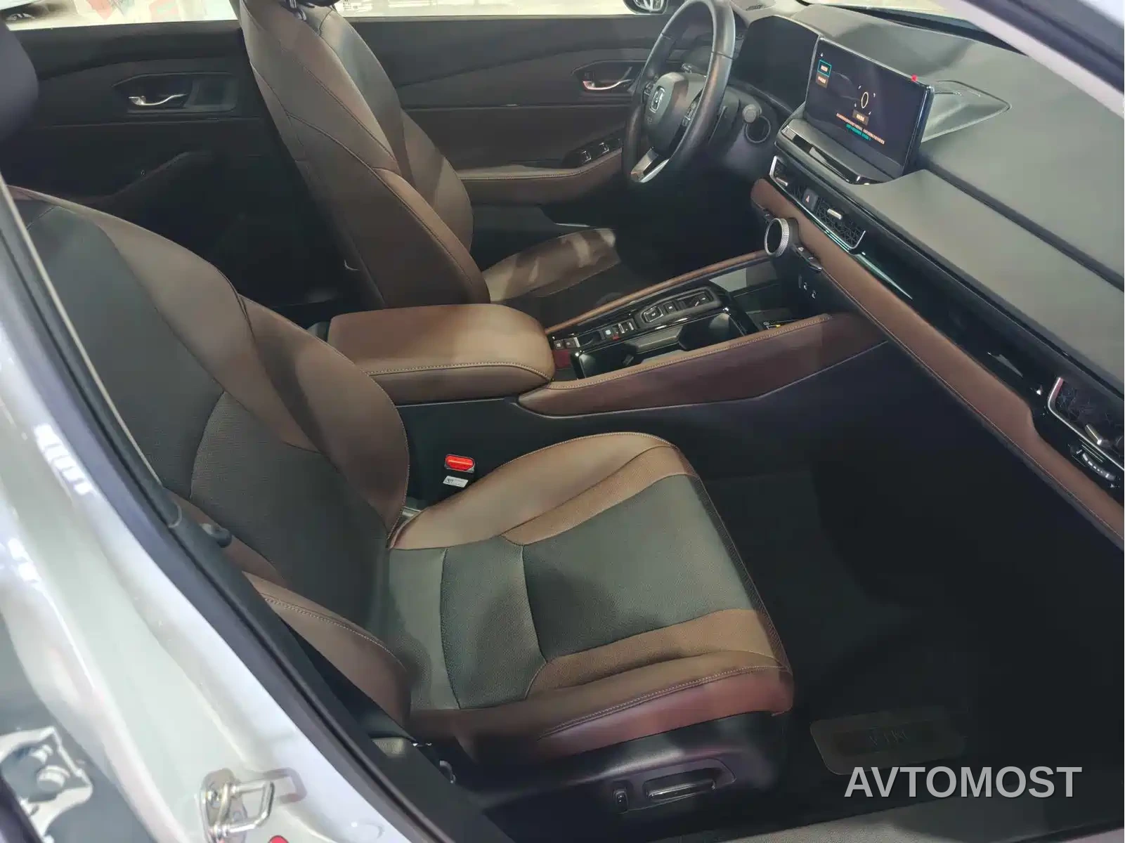 Honda Inspire Hybrid 2023 e:PHEV Premium Edition — фото 13