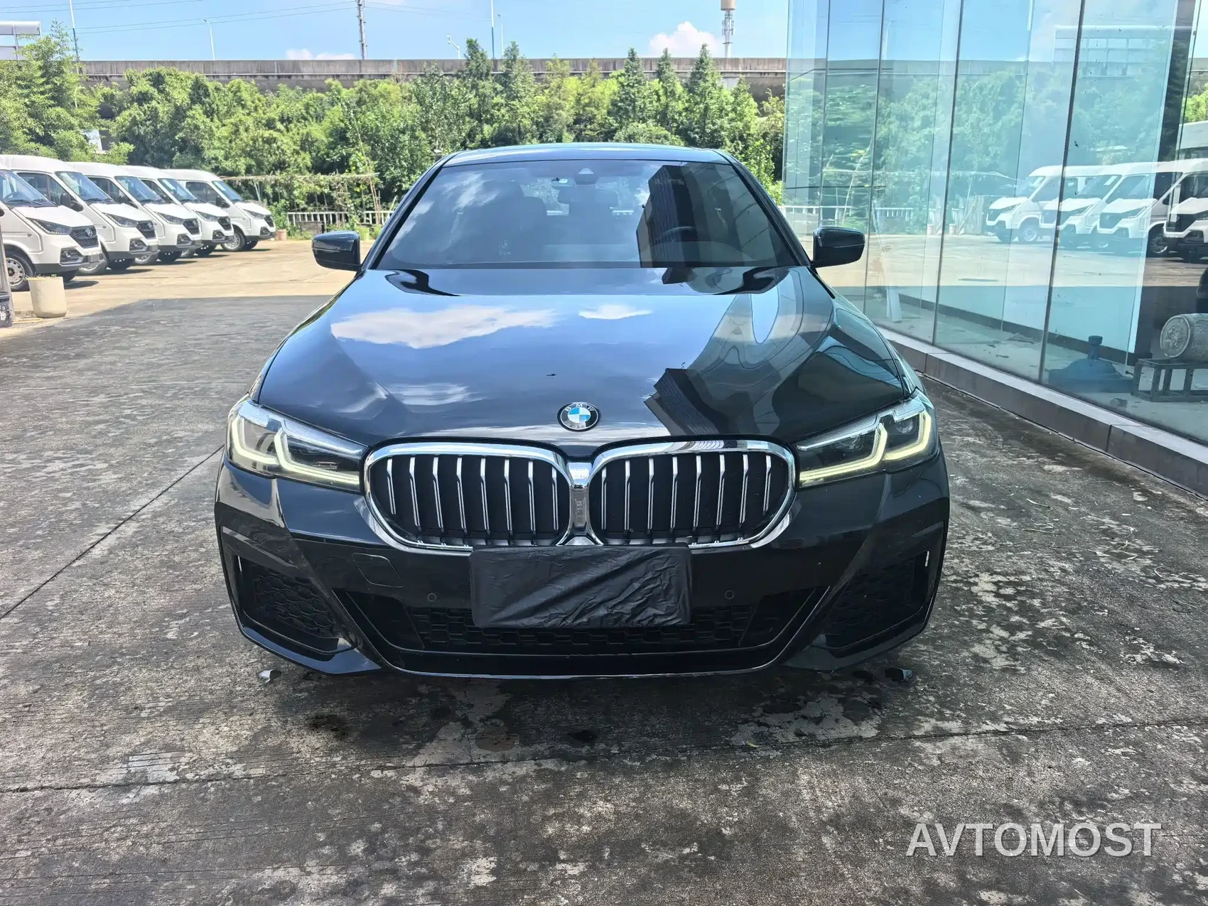 BMW 5 Series 2022 530Li Leading M Sport Package — фото 4
