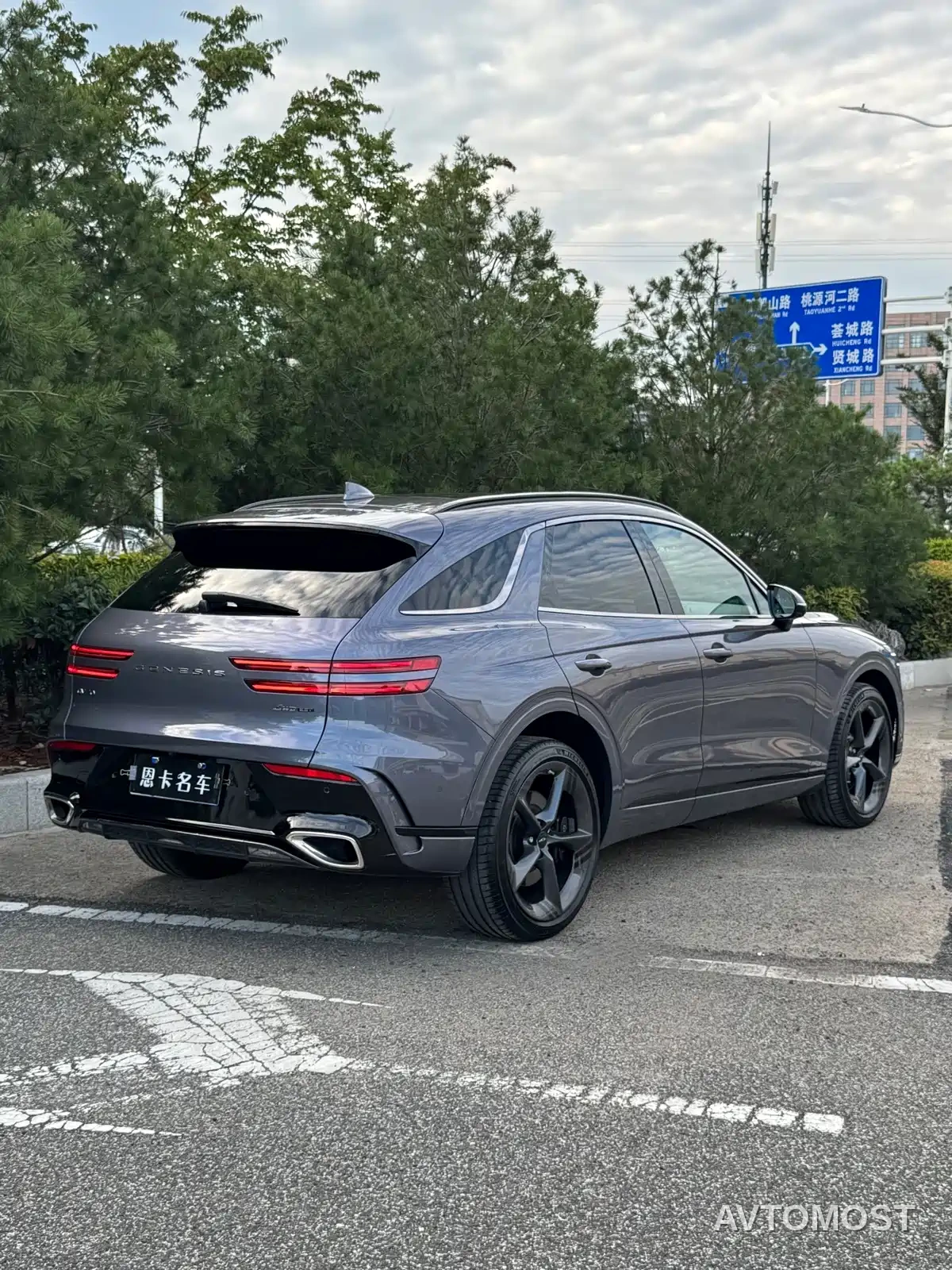 Genesis GV70 2025 2.5T AWD Flagship Sport Package — фото 7