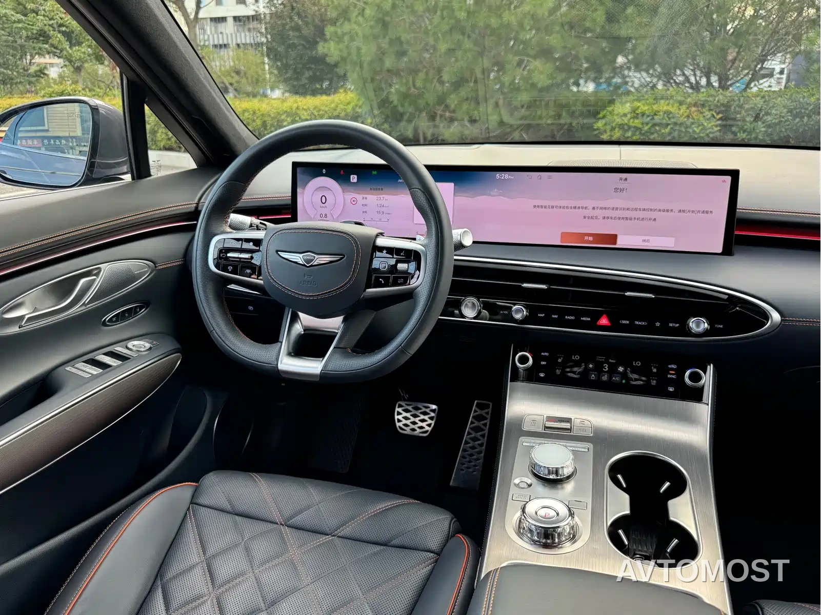 Genesis GV70 2025 2.5T AWD Flagship Sport Package — фото 10