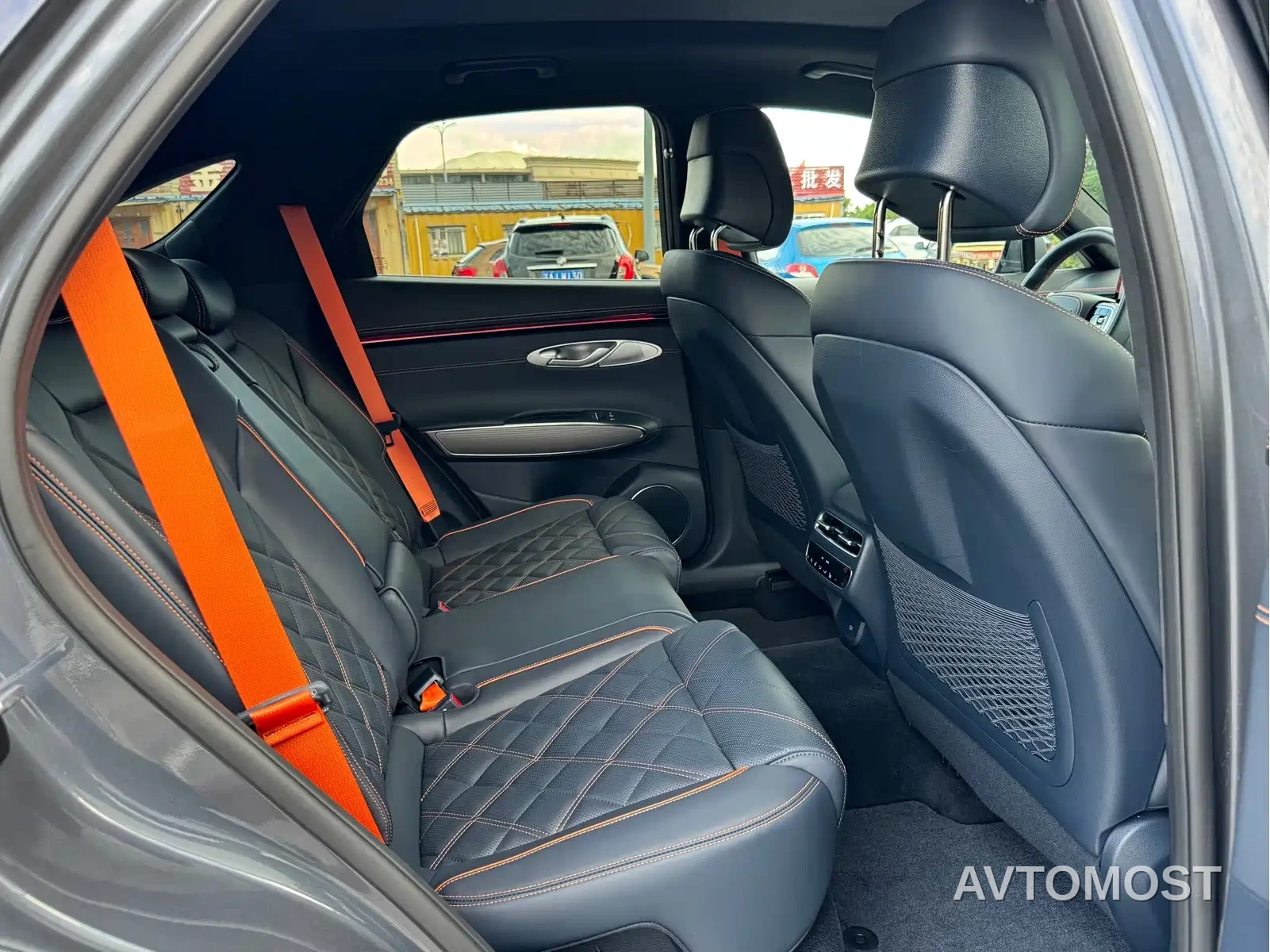 Genesis GV70 2025 2.5T AWD Flagship Sport Package — фото 14