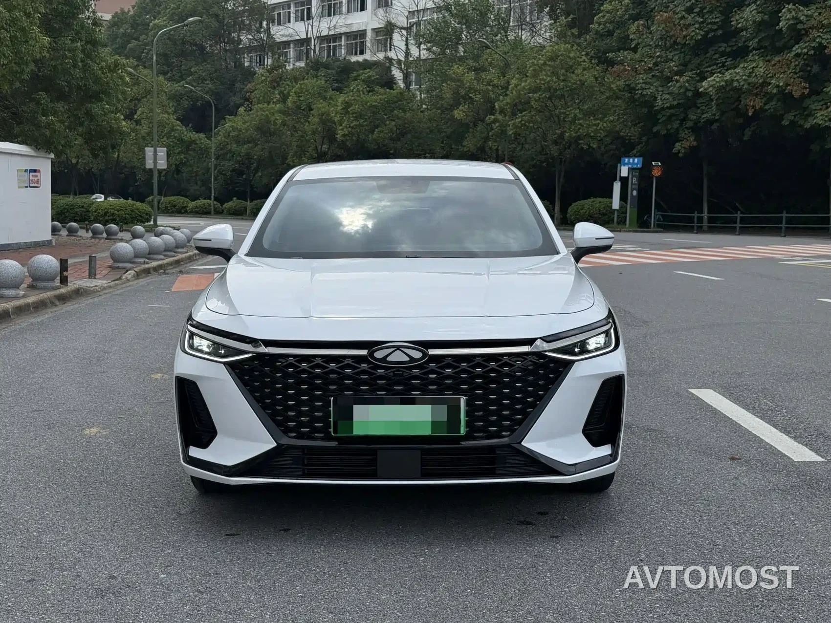 Chery Fengyun A8 2025 145km Standard — фото 2
