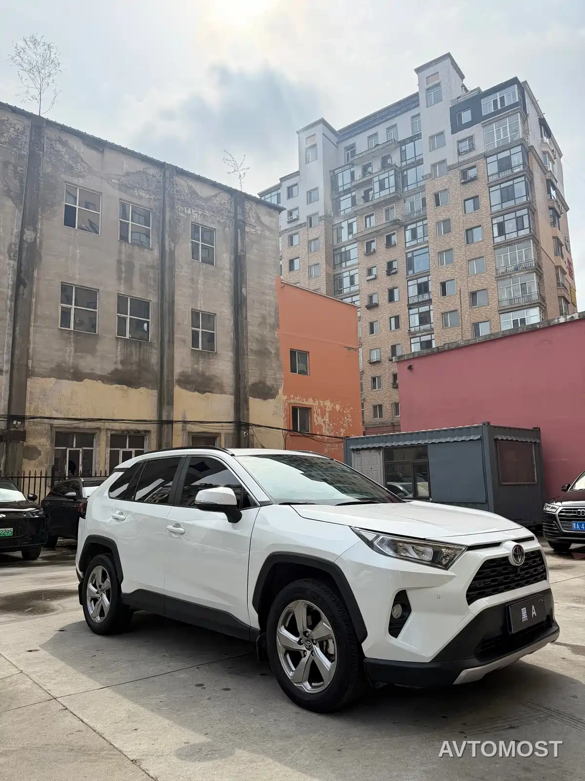 Toyota RAV4 Rongfang 2023 2.0L CVT 2WD Fashion Edition — фото 3