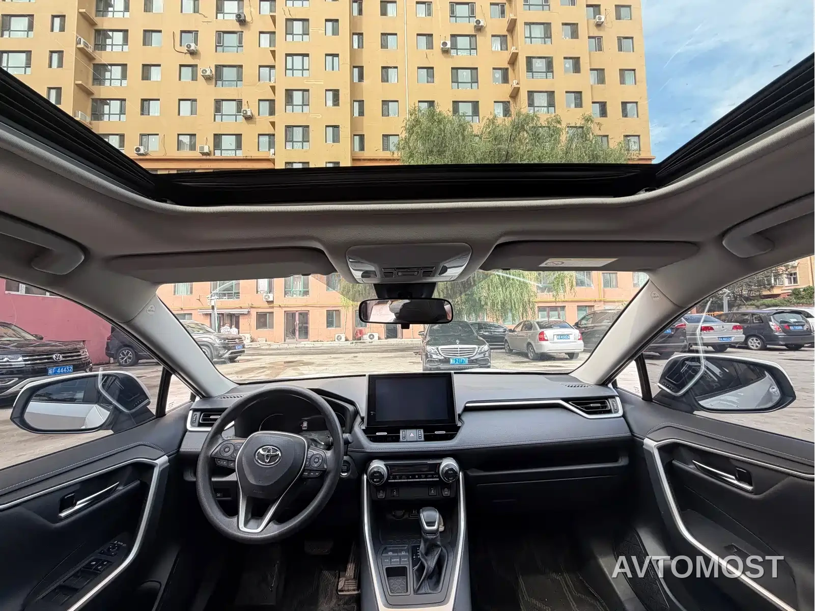 Toyota RAV4 Rongfang 2023 2.0L CVT 2WD Fashion Edition — фото 5